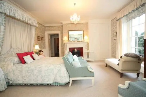 Glangrwyney Court
