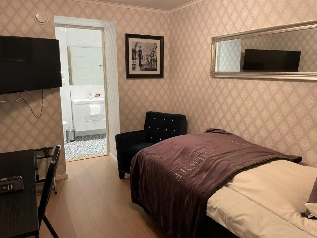 Economy room
