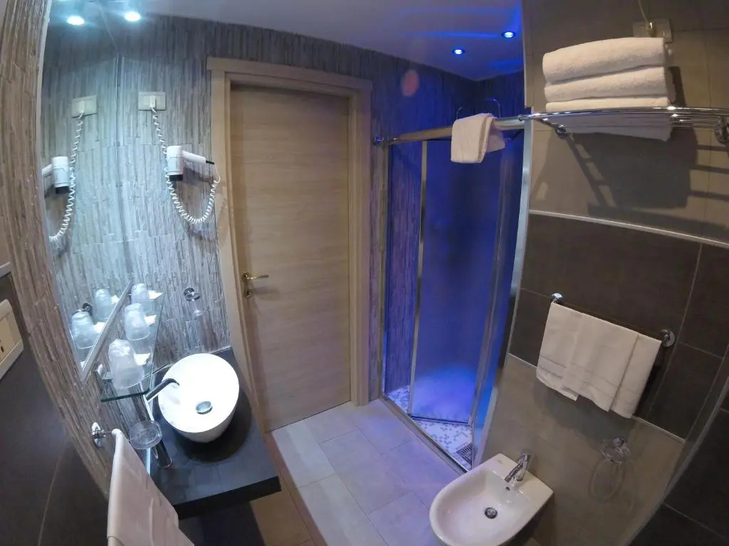 Economy Triple room