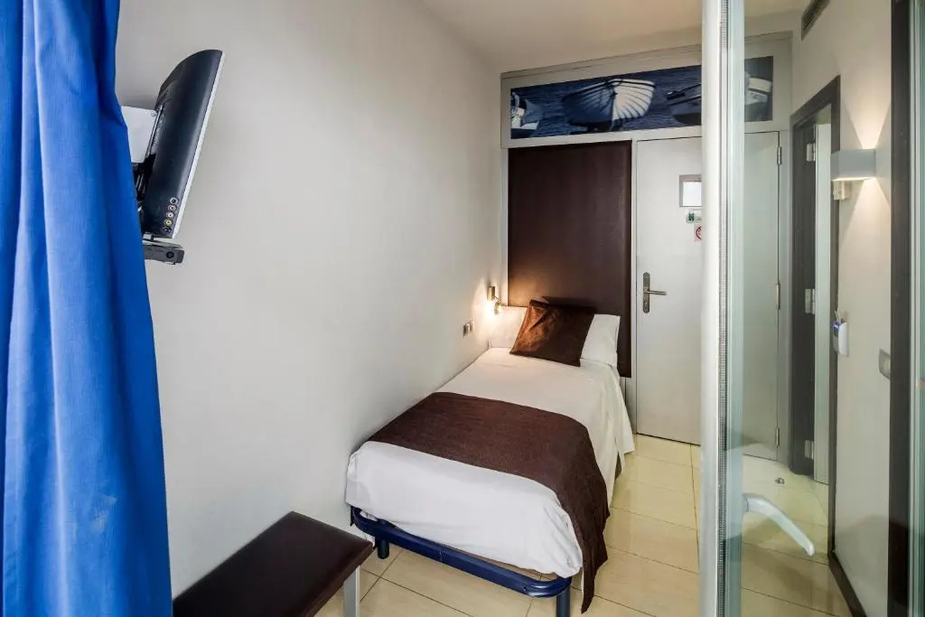 Standard Single room with balcony