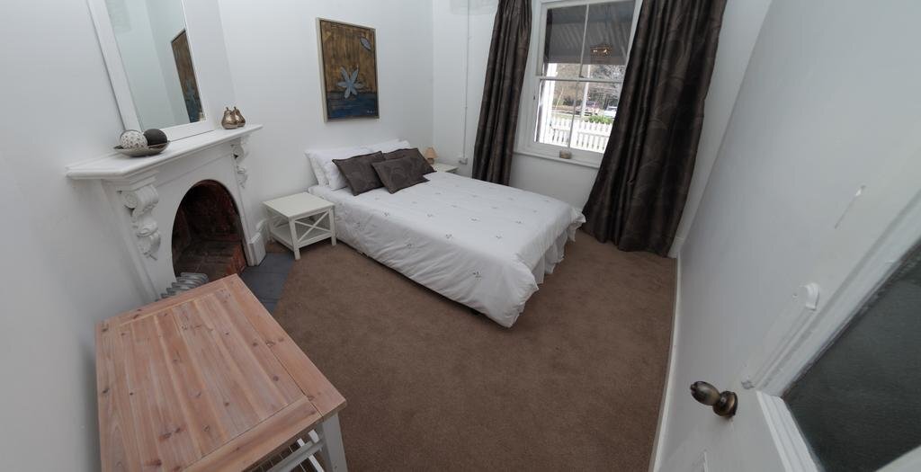 gallery_image_hidden_17