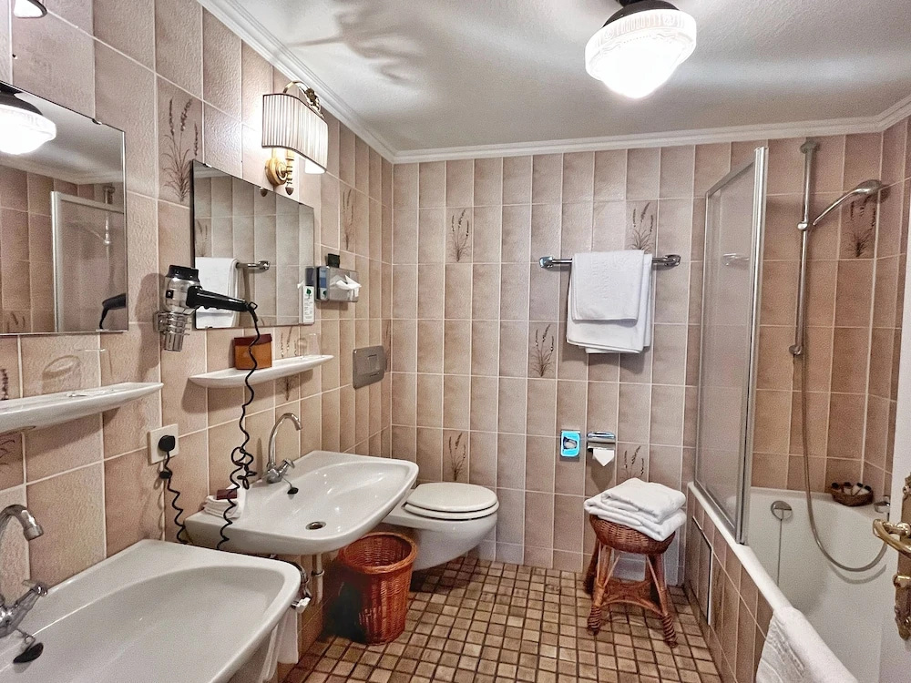 Hotel Goldener Anker - Chambres