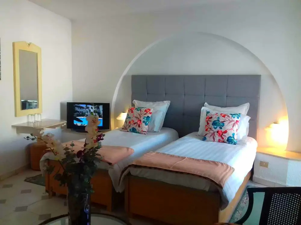 Standard Double room (twin beds)