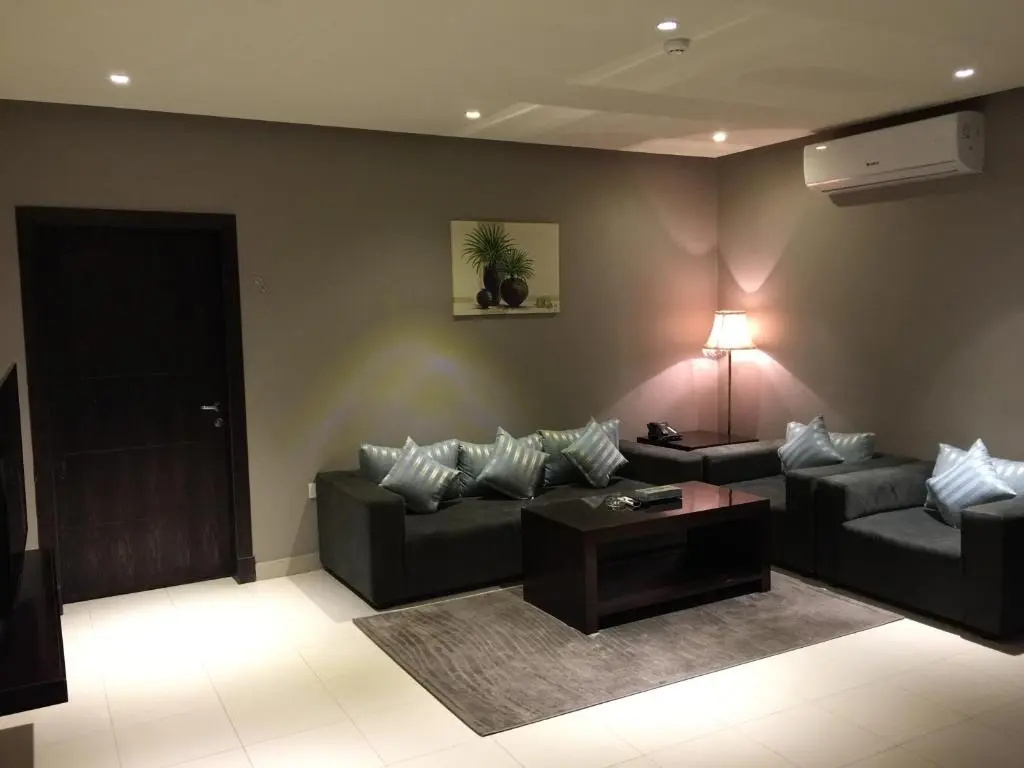 Deluxe Suite