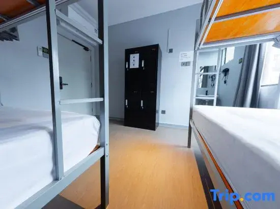 Bed in Dorm