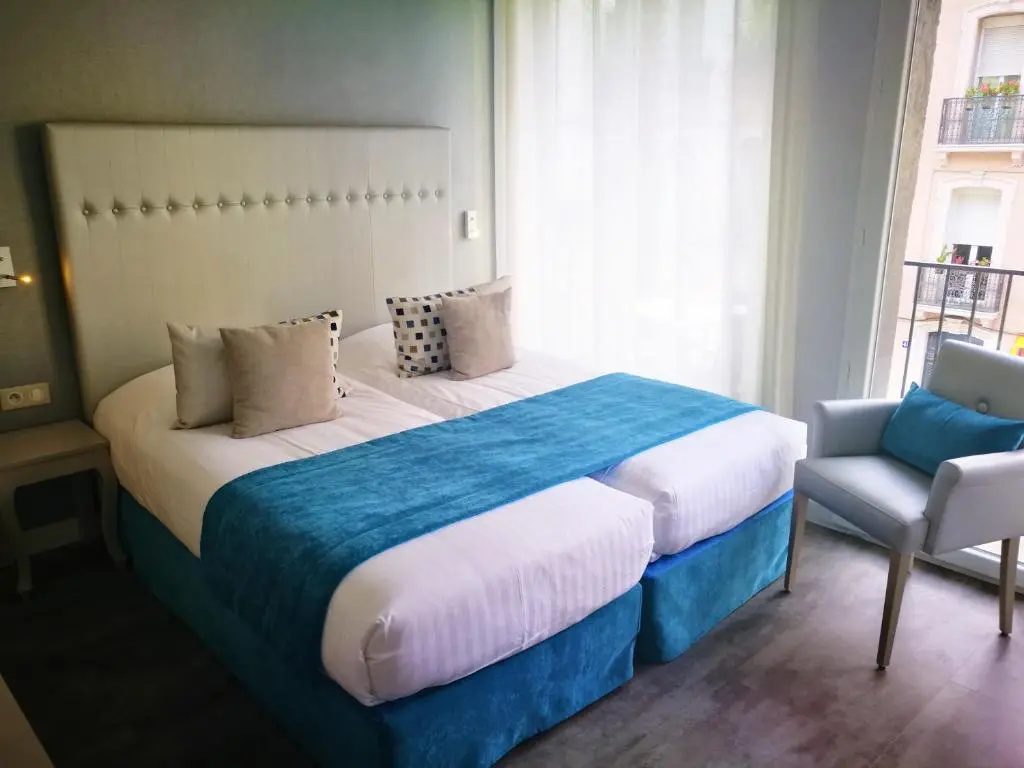 Superior Double room with balcony (full double bed)