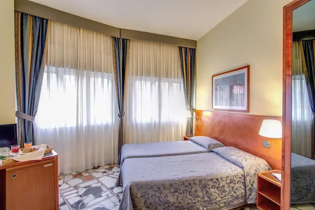 Hotel photo 5