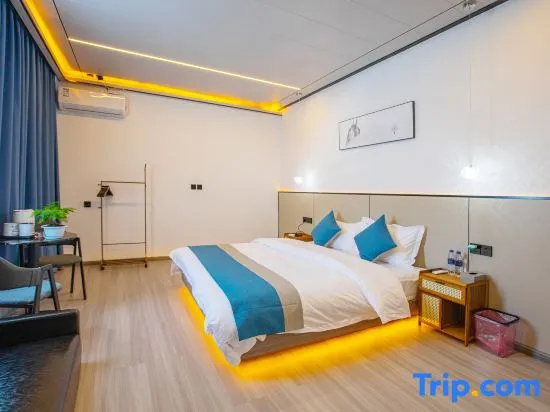 Standard Double room with sea view (full double bed)