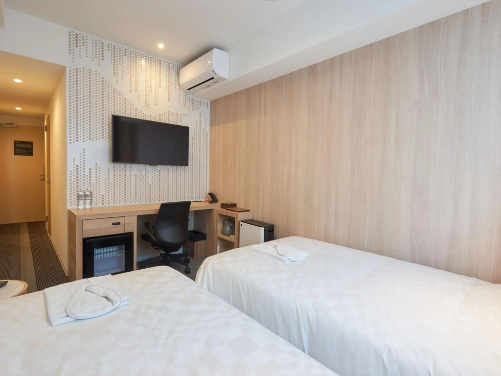 Henna Hotel Komatsu Ekimae — фото 5