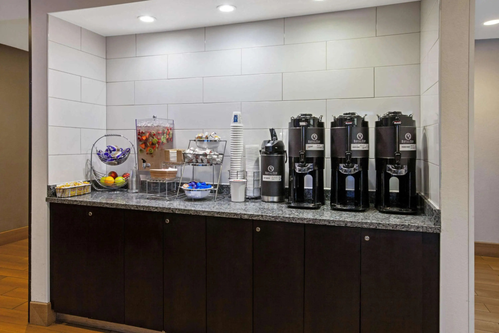 La Quinta Inn & Suites by Wyndham Detroit Metro Airport - Général