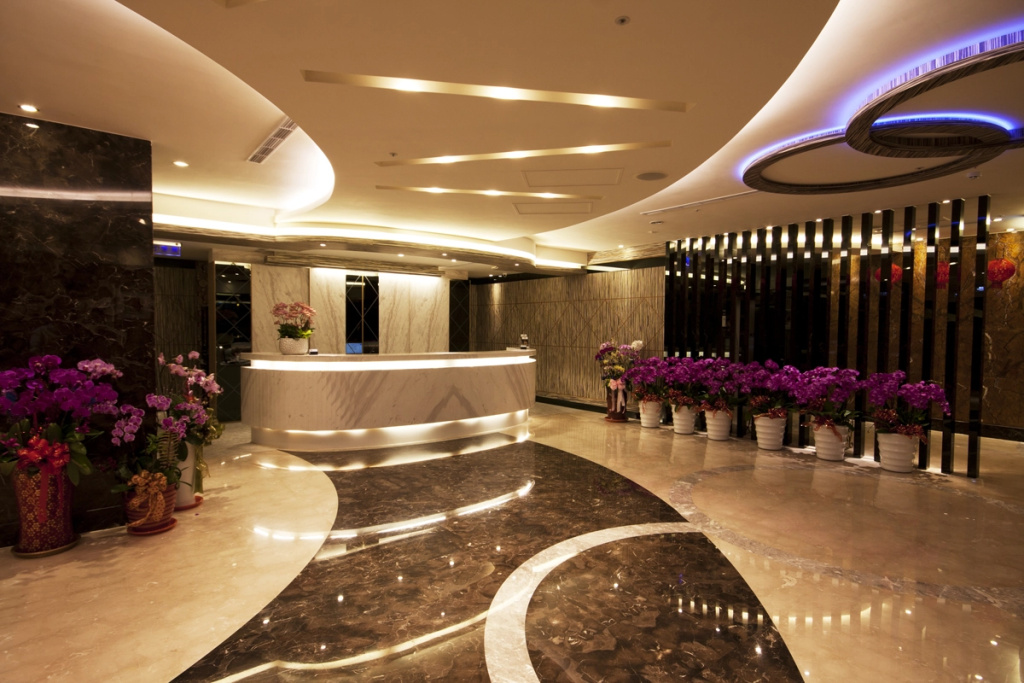 Lobby & Reception
