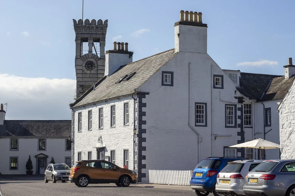 The Murray Arms Hotel