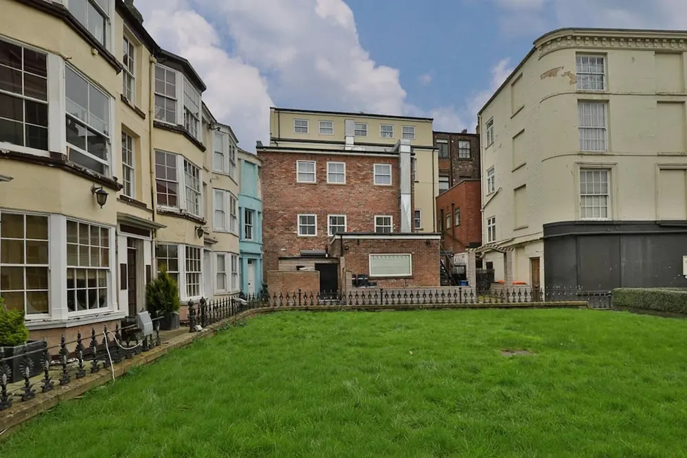 1 Bed Flat - Sleeps 2 - Wifi