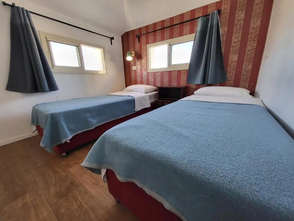 Economy Double room (twin beds)