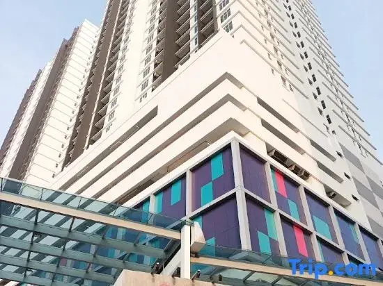 SKS Habitat Apartment Link to Mall By MWM