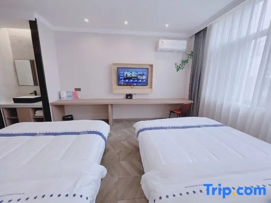 Madrigal hotel 68