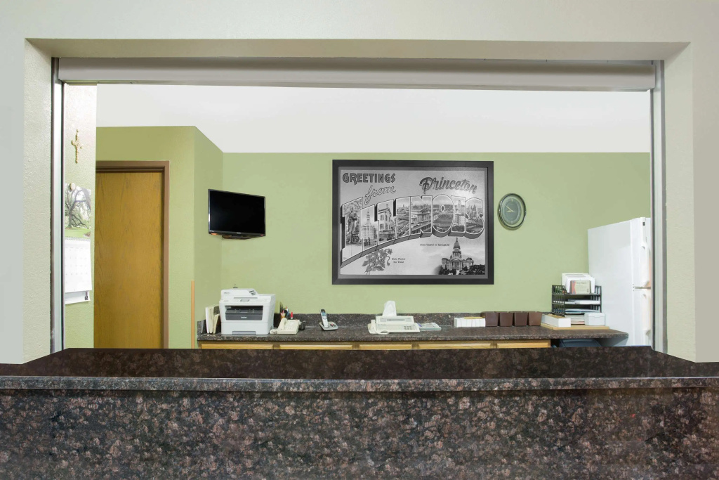 Lobby & Reception
