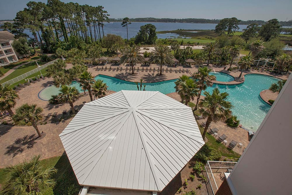 Beach & Waterfront