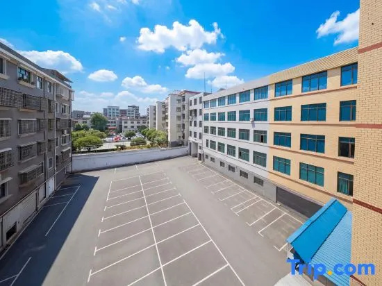 Hanting Elegant Restaurant Hotel (Linwu County Government Branch) in Chenzhou