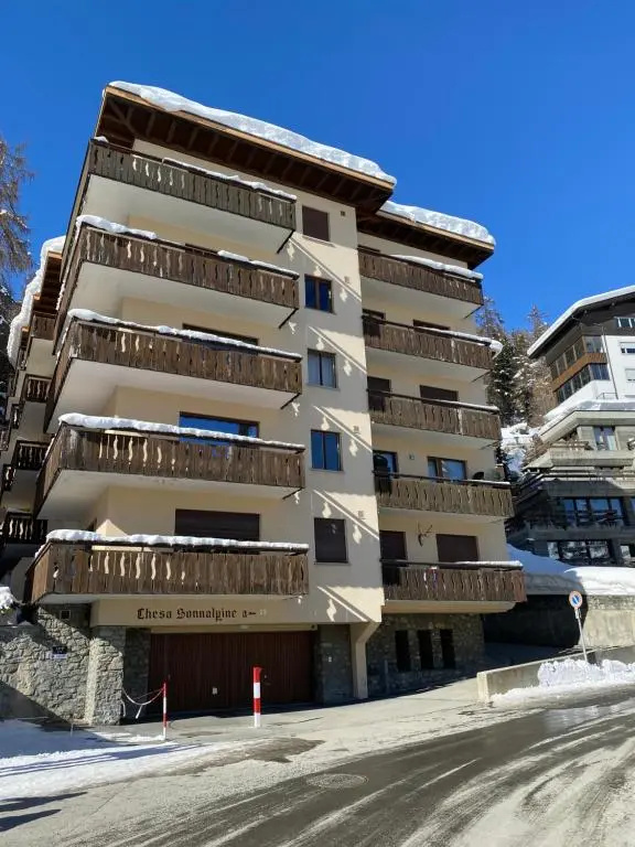 Hotel photo 1
