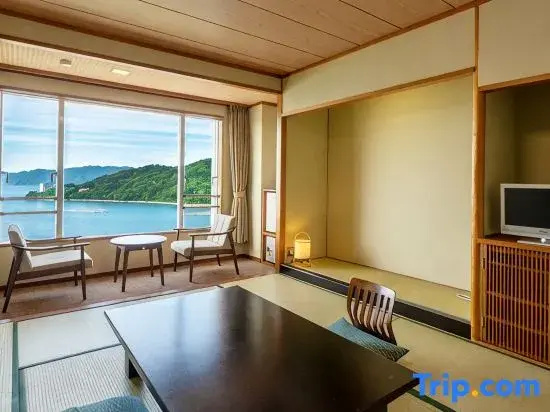 Toba Seaside Hotel - Chambres