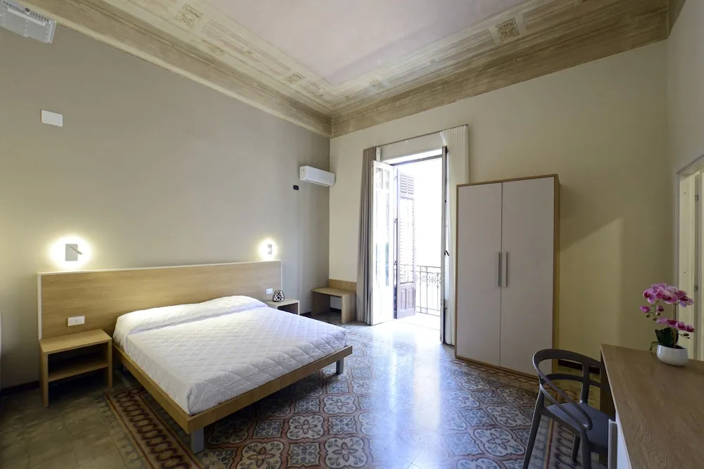 Superior Double room (full double bed)