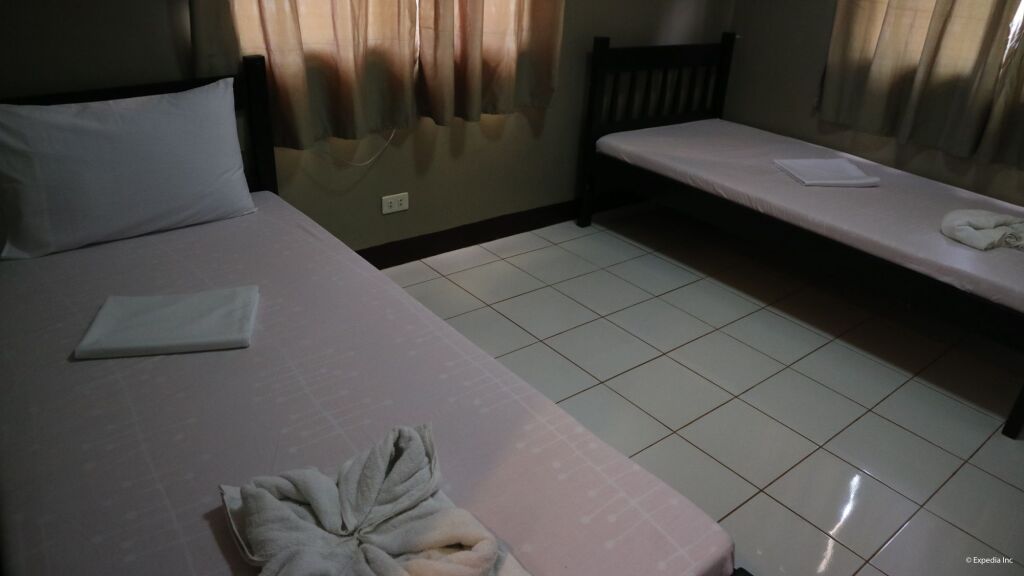 Lola Charing Pension