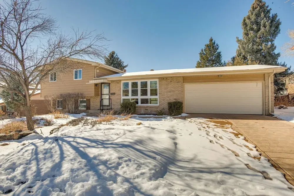 9 Mi to Dtwn: Quiet South Denver Apartment