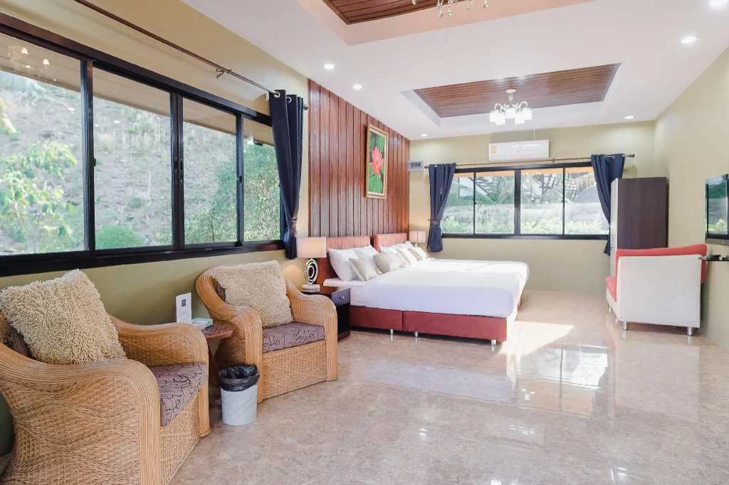 Отель Siray Green Resort в Ратсаде