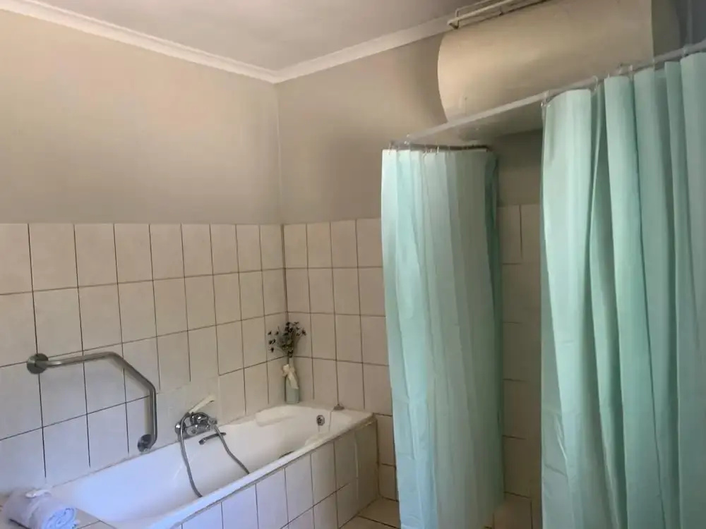 Standard Double room with garden view (full double bed)