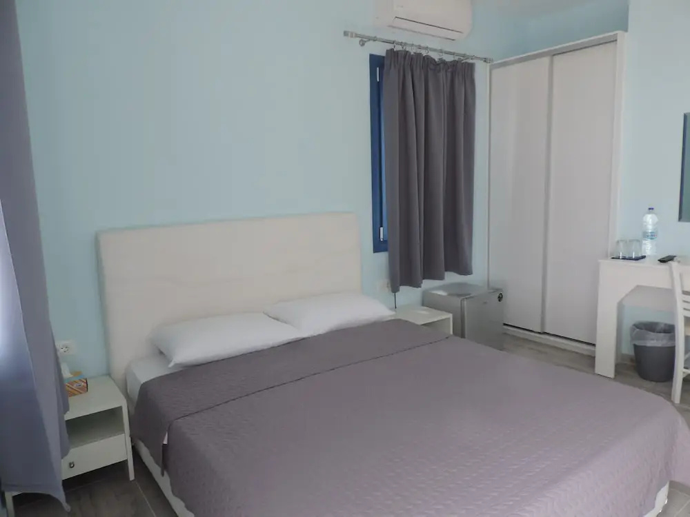 Economy Double room with sea view (full double bed)