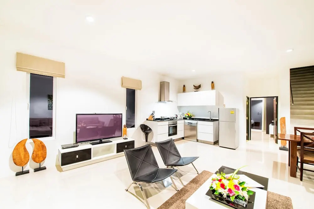 Коттедж с видом на бассейн в Отель The Oriental Beach Pearl