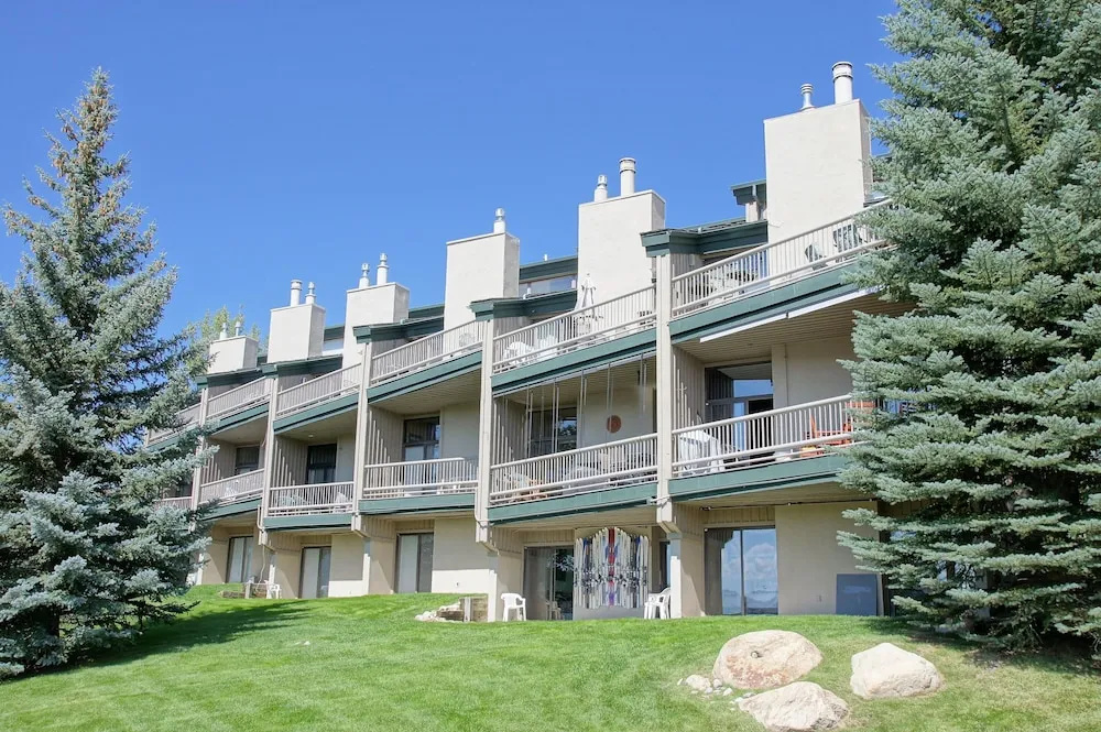 Promontory 19 [4-Bedroom] (202884-3842) Condo