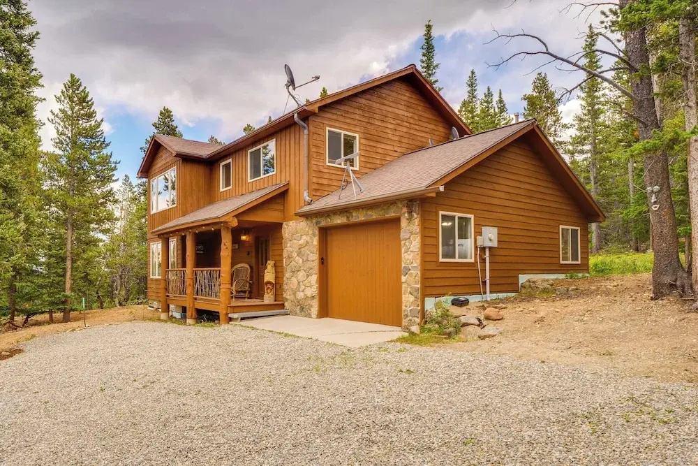 Hot Tub + Game Room: Fairplay Cabin Near Hiking