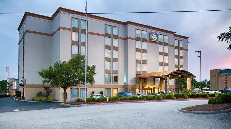 Holiday Inn & Suites Columbia NE - Ft Jackson Area by IHG - Chambres