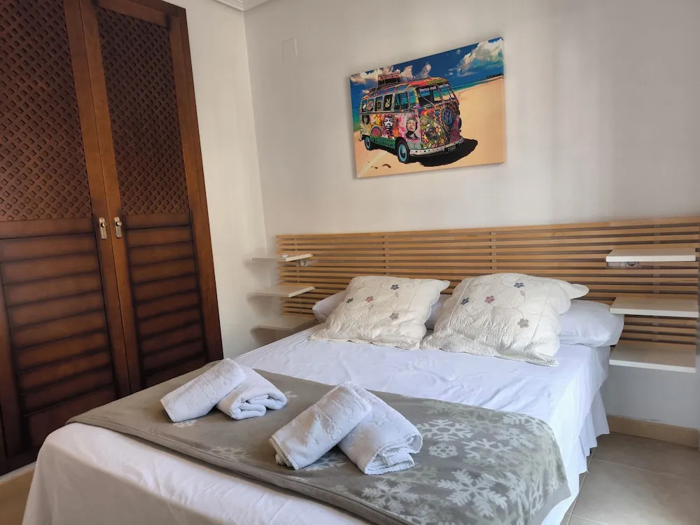 Beach & Pool Av Mancha — 3