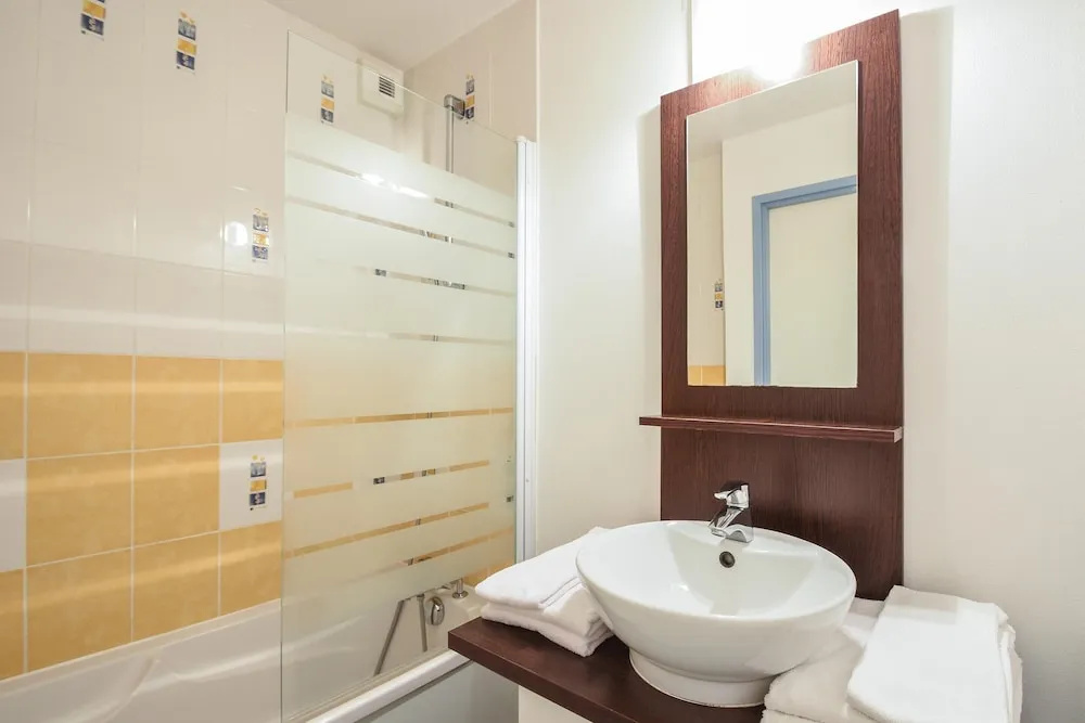Afficher la photo 8 — Coastal Apartment for Family Stay