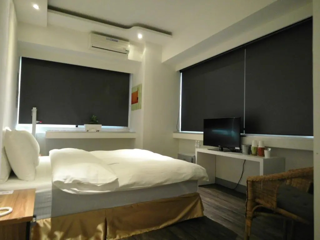 Economy Double room (full double bed)