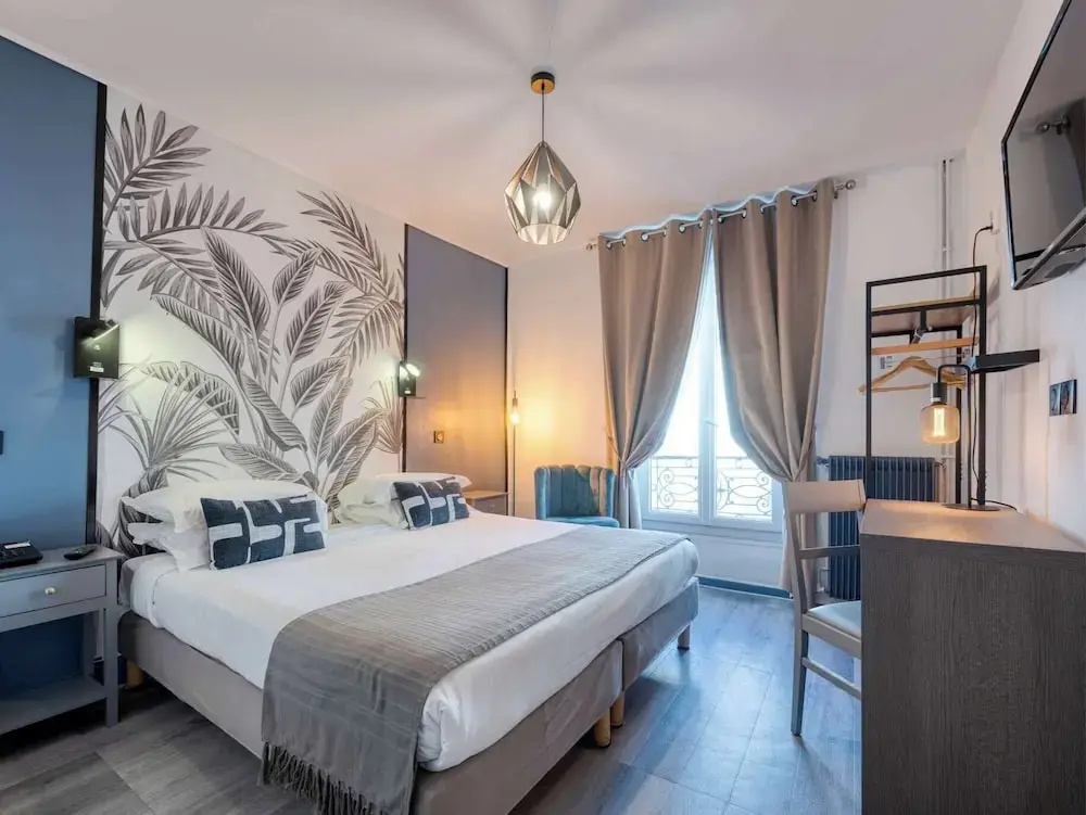 Superior Double room (full double bed)