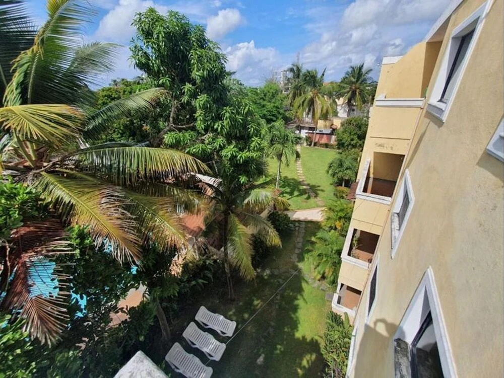 Apartamento Completo con Piscina Cerca de Playa Boca Chica N011