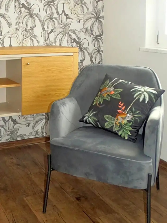 Comfort room with balcony