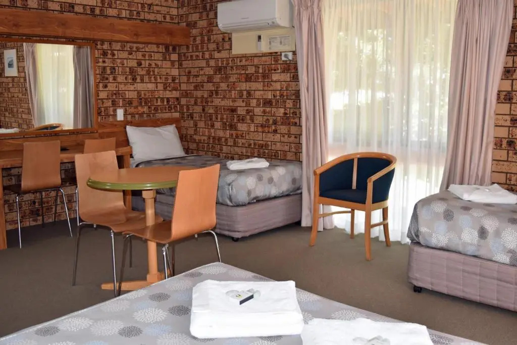 Deluxe Double Family room twin beds