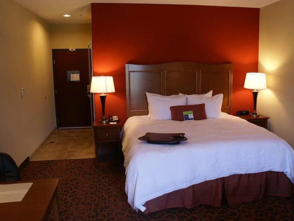 Double Suite (full double bed)