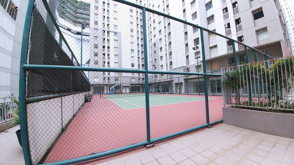 Cozy Stay 2Br Green Bay Pluit Apartment