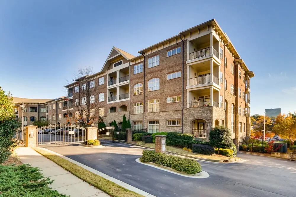 Midtown Luxury Apartments by 1stHomeRent