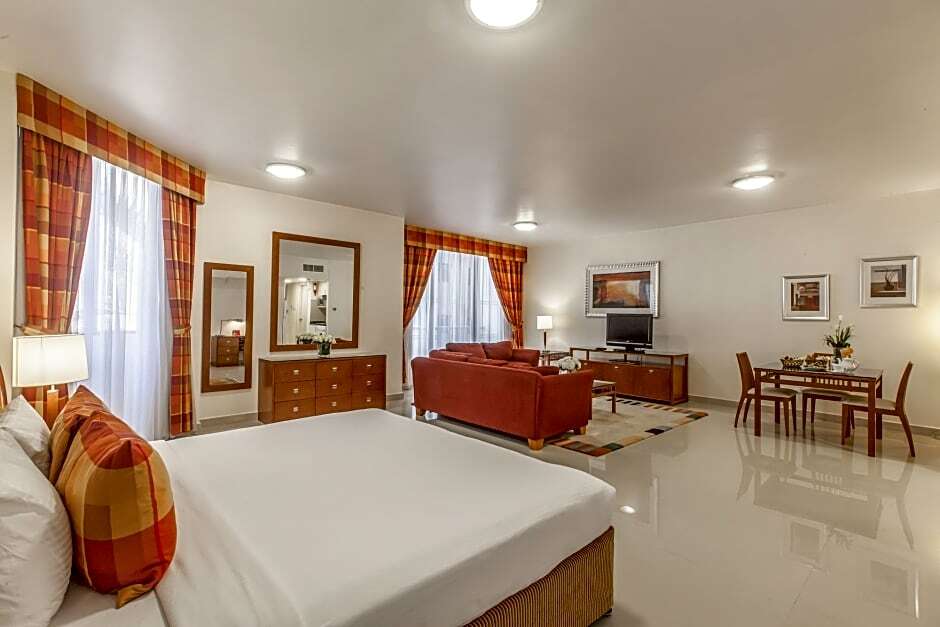 Golden Sands Hotel Apartments