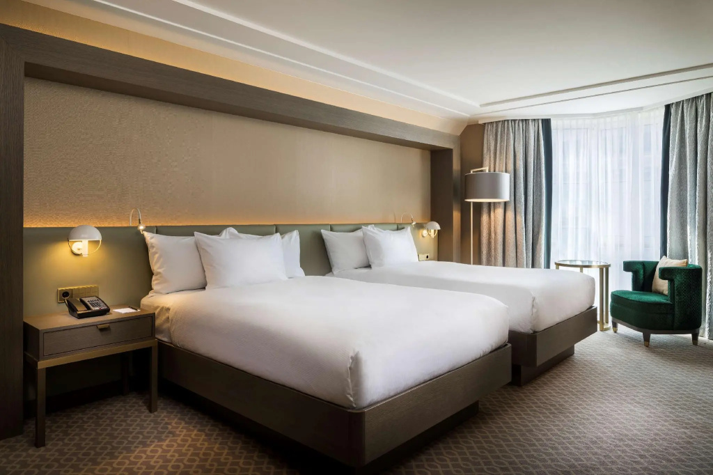 Hilton Vienna Plaza - Chambres