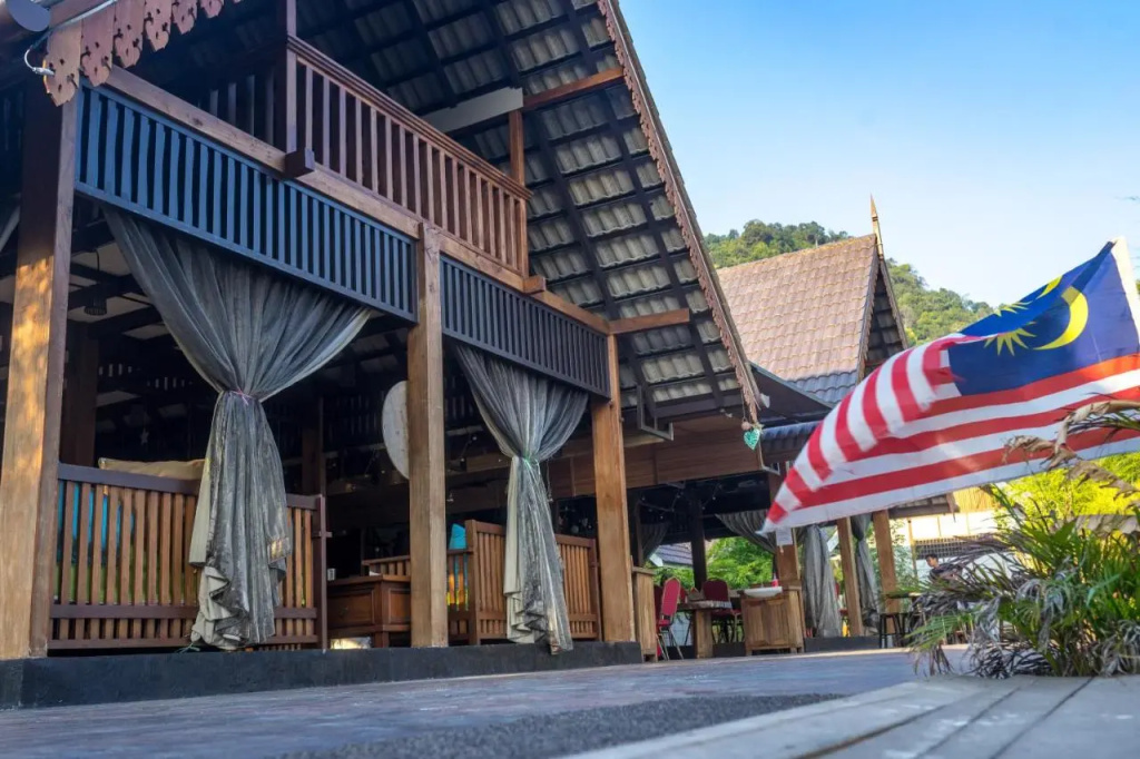 Bayu Lestari Island Resort