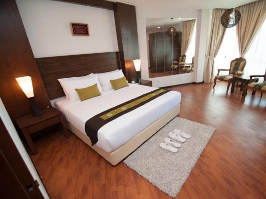 Samsuria Beach Resort & Residence