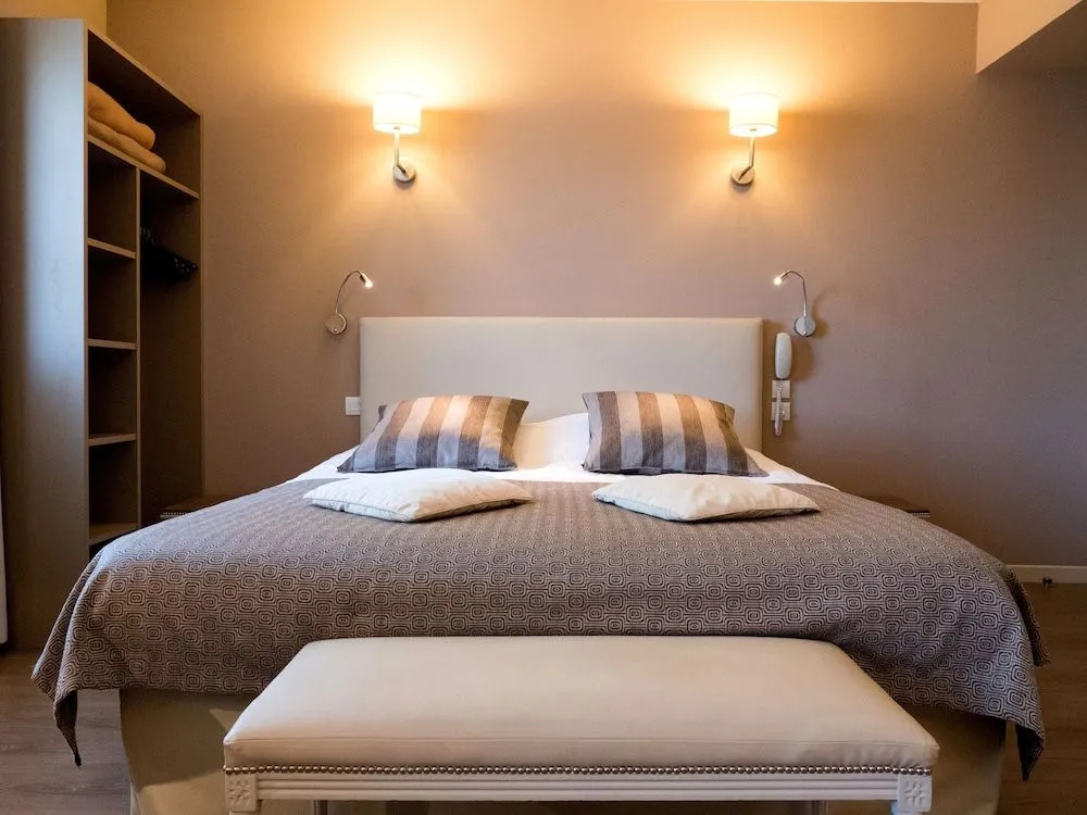Voir la photo 3 — Logis Auberge du Valburgeois